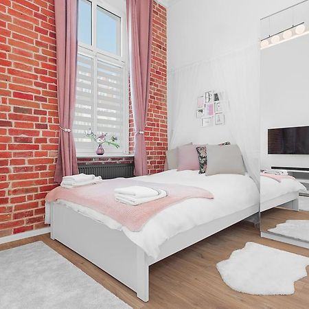 Princess Dream Apartment In The Heart Of Breslavia Esterno foto