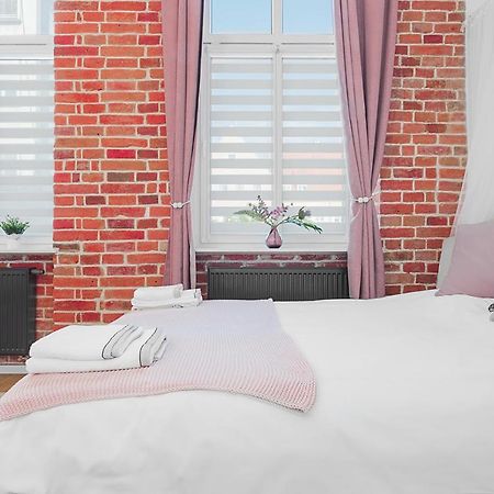 Princess Dream Apartment In The Heart Of Breslavia Esterno foto